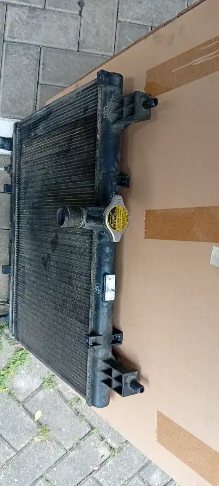 Radiator Grang Avanza Matik 1.3 copotan