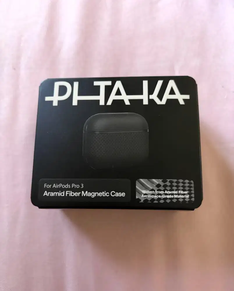 apple airpods pro 3 PITAKA real carbon black