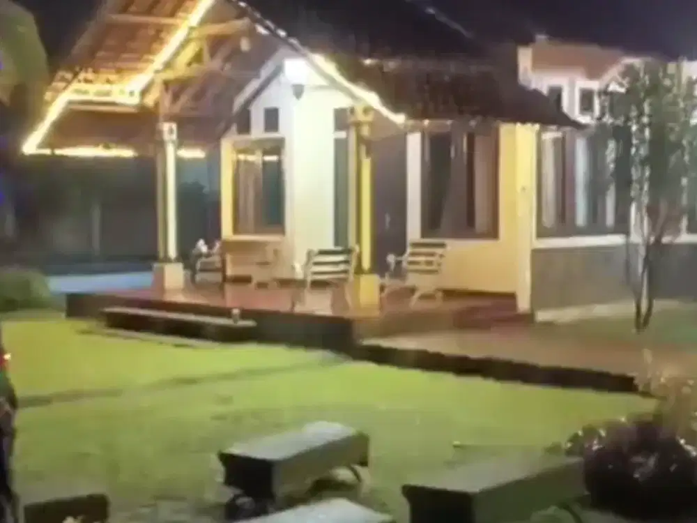 RUMAH VILLA TERAWAT DAN PRODUKTIF DI MEGAMENDUNG PUNCAK BOGOR