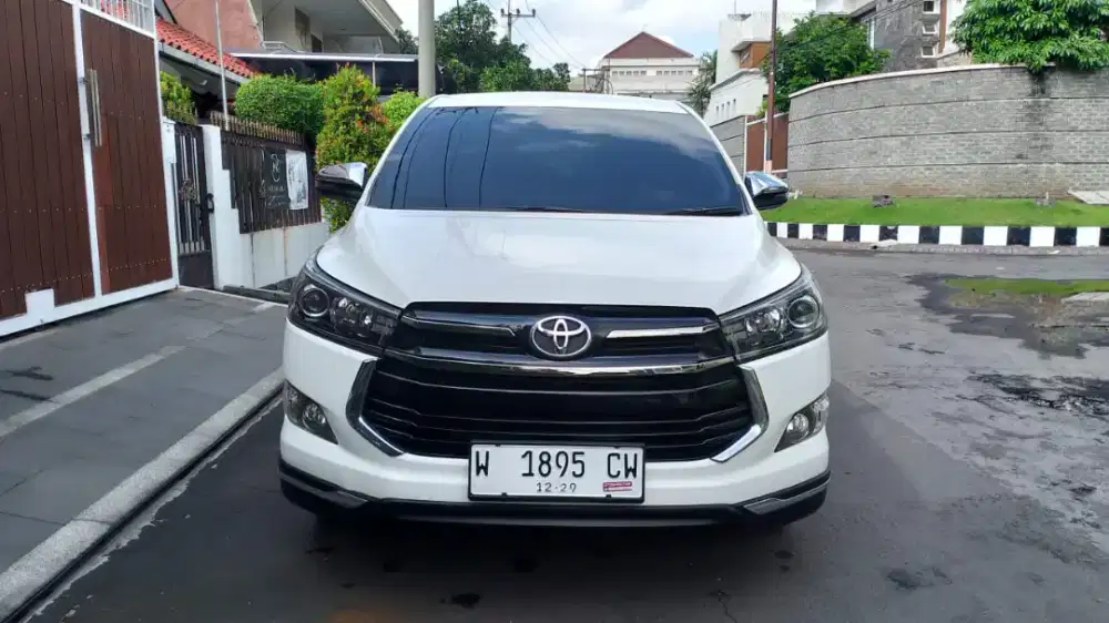 JUAL CEPAT TOYOTA INNOVA VENTURER A/T DIESEL 2019