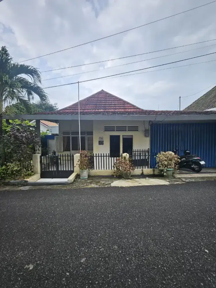 TURUN HARGA!!DIJUAL MURAH,RUMAH TENGAH KOTA SHM