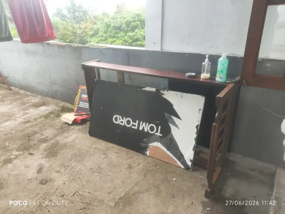 Ranjang kayu jati
