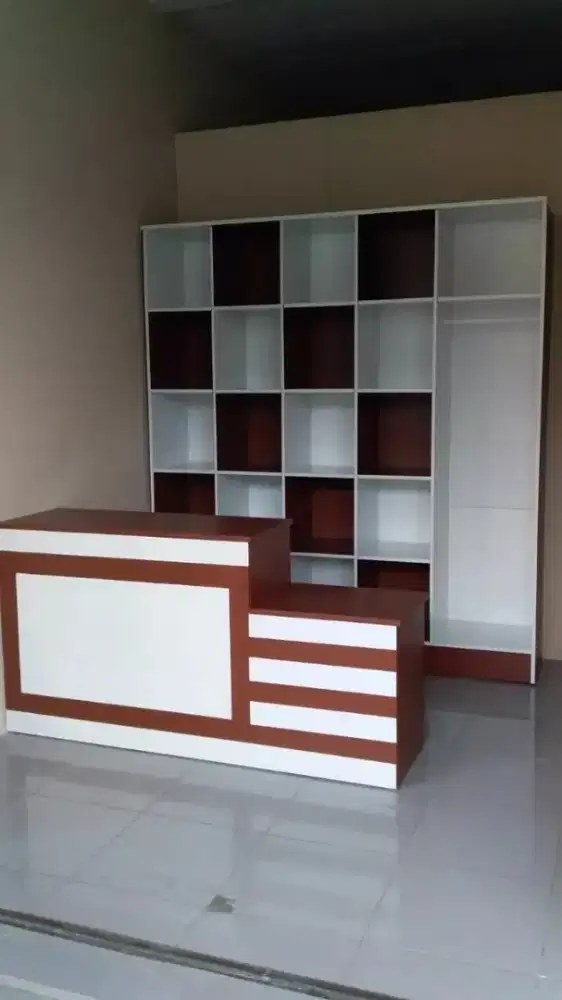 RAK DAN MEJA LAUNDRY