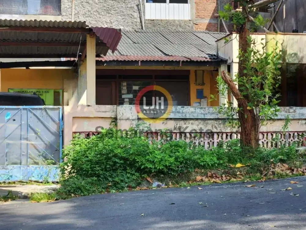 Rumah di jalan Merbau Raya