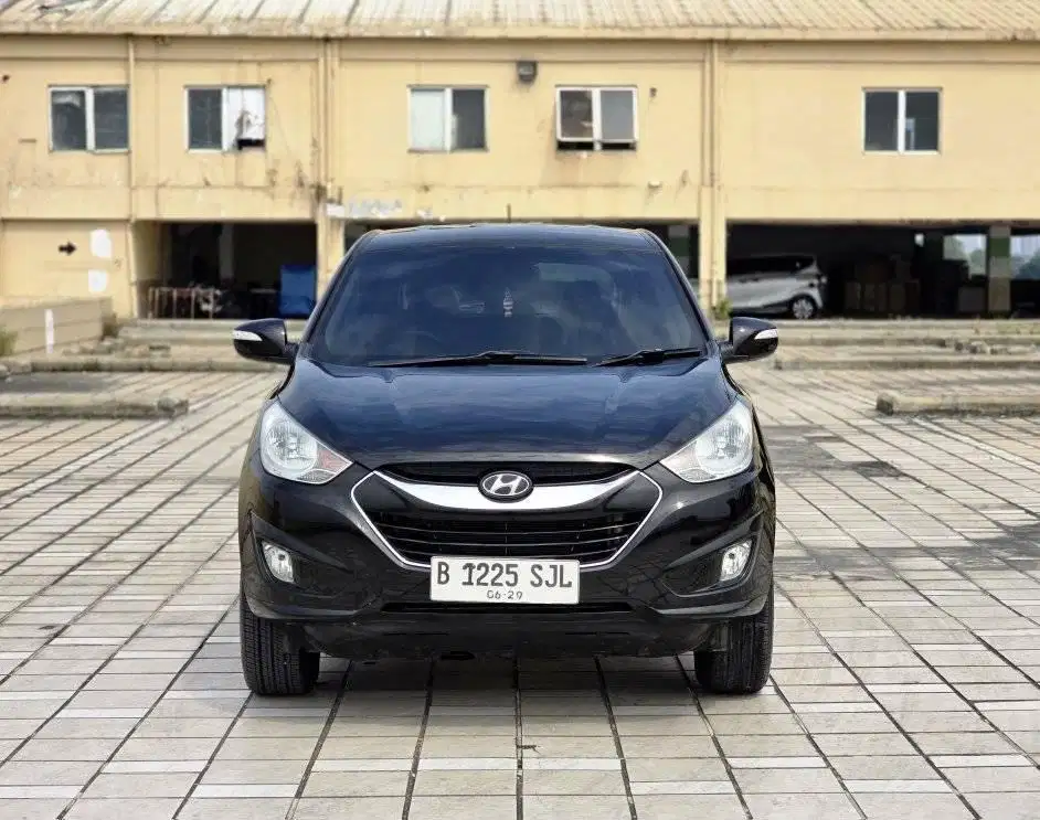 Hyundai Tucson 2.0 GLS 2013 AT Hitam (Improvement edition)
