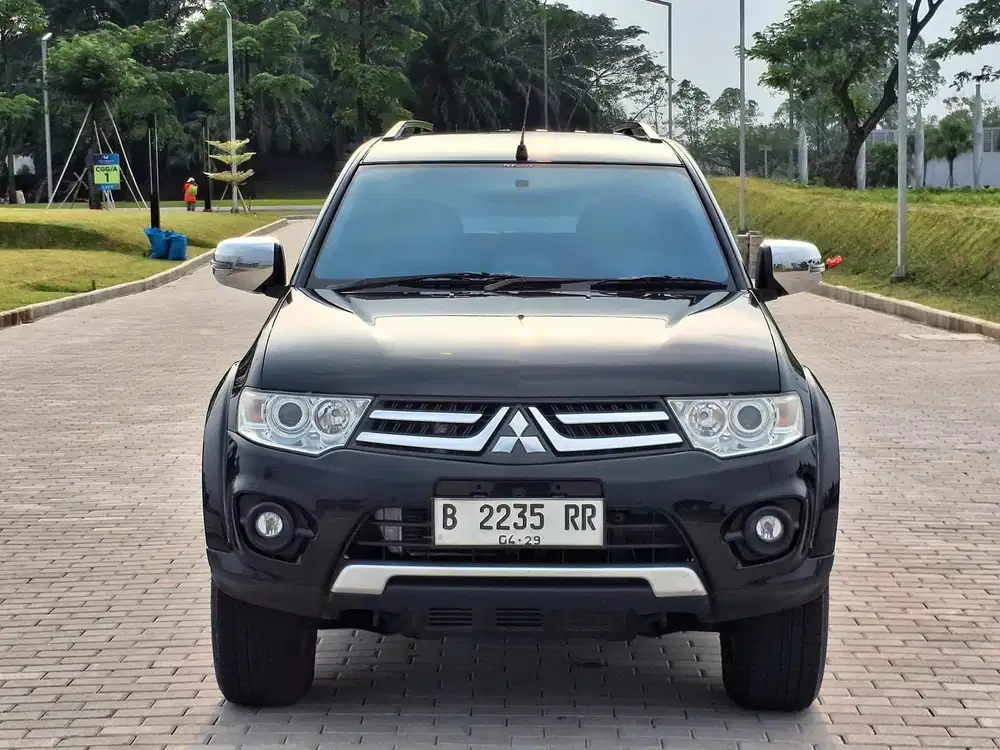 Mitsubishi Pajero Sport Exceed 2.5 Automatic 2014