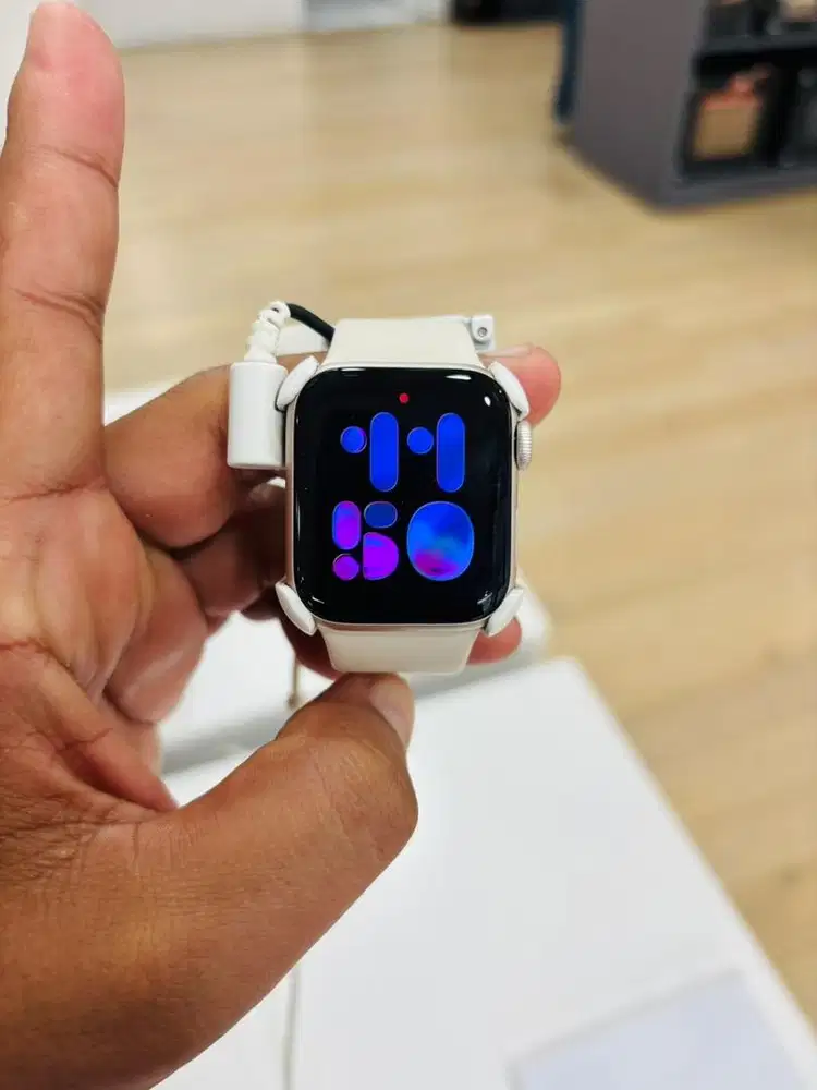 IWATCH SE GEN 3 40mm BISA CICILAN BUNGA RINGAN 2,25 DENGAN HOME CREDIT