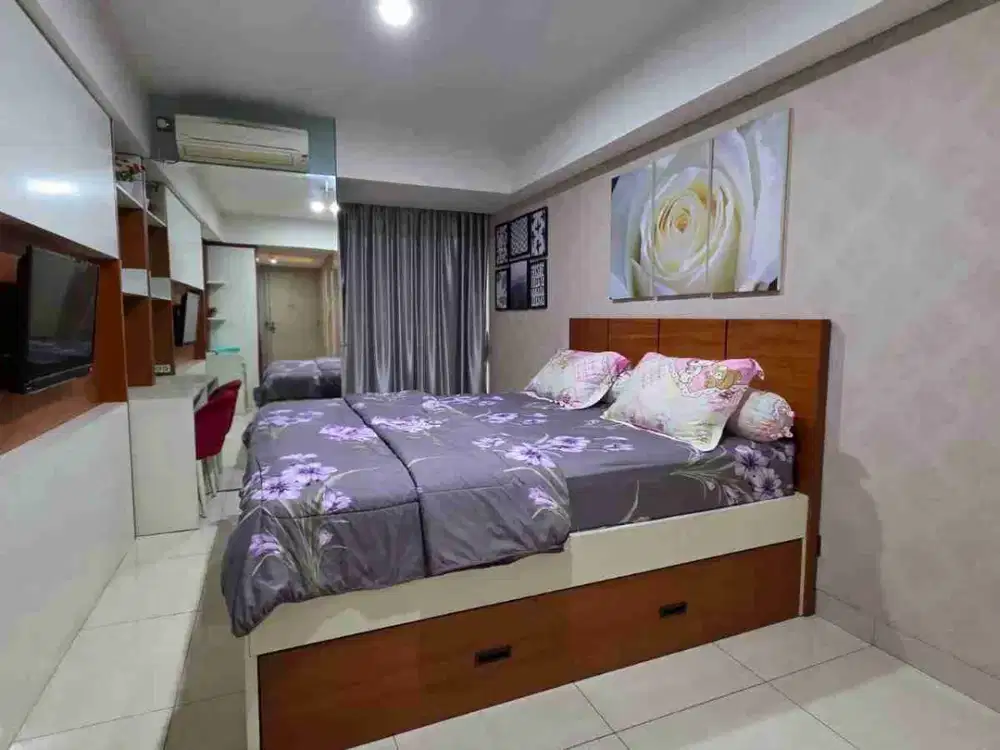 Apartemen Tengah Kota Dekat Simpang Lima di Warhol Residence