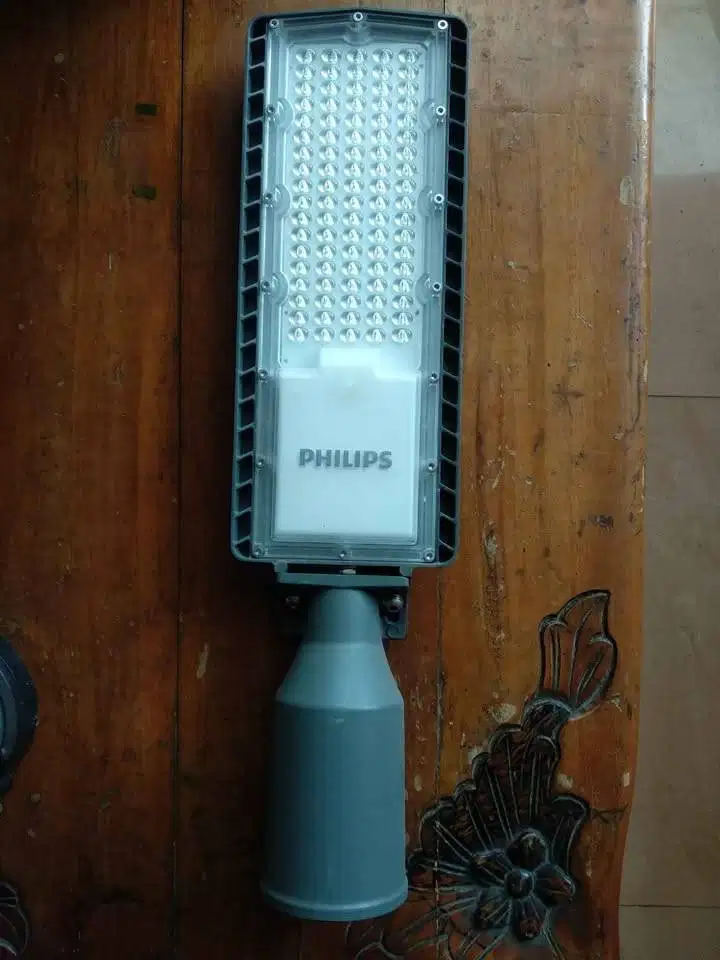 Lampu Jalan Philips LED 50W
