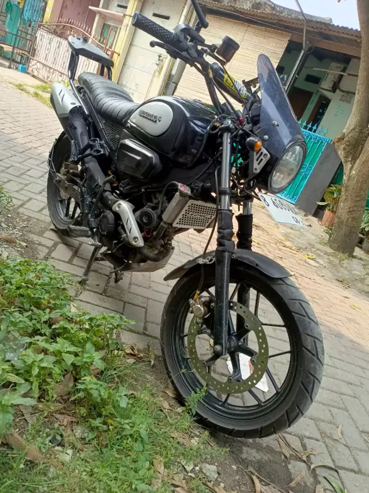 Honda Sonic 150 custom Scrambler