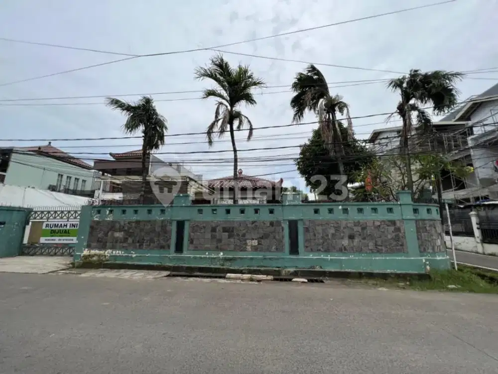 Rumah Hook Satu Lantai Luas Dekat Stasiun MRT di Cilandak