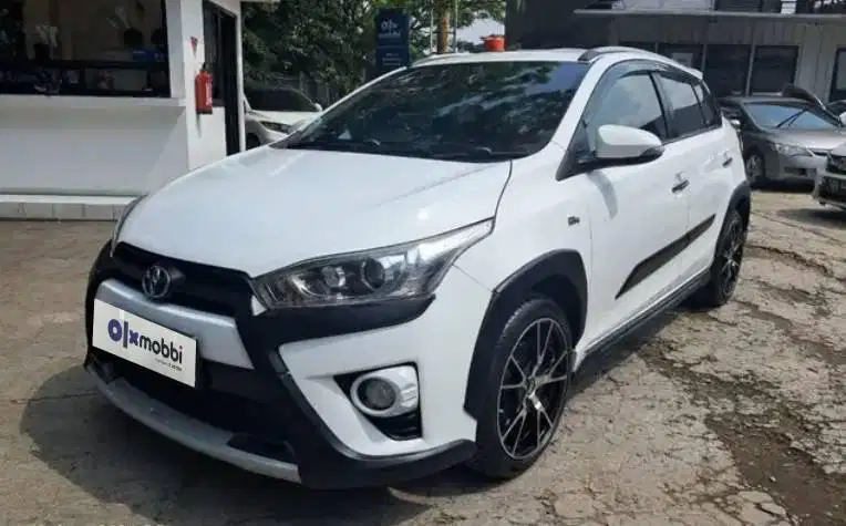 LOW DP Toyota Yaris 1.5 TRD Sportivo Heykers Bensin-AT 2017 AGD