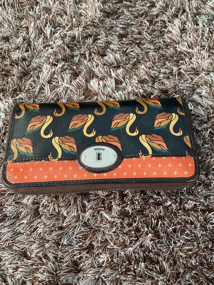 Dompet fossil preloved