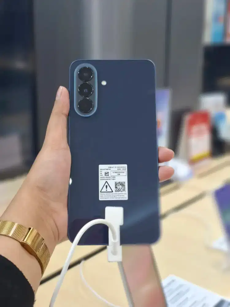 SAMSUNG A57 8/128 GARANSI RESMI !!
