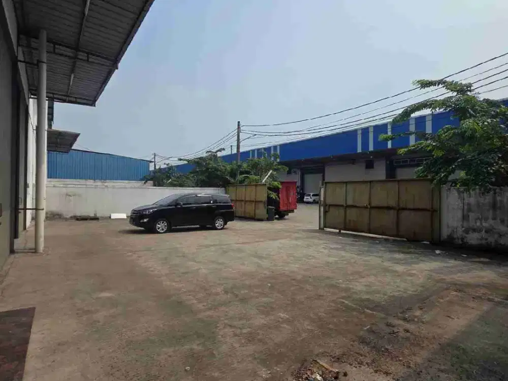 Di sewakan Gudang Gandeng