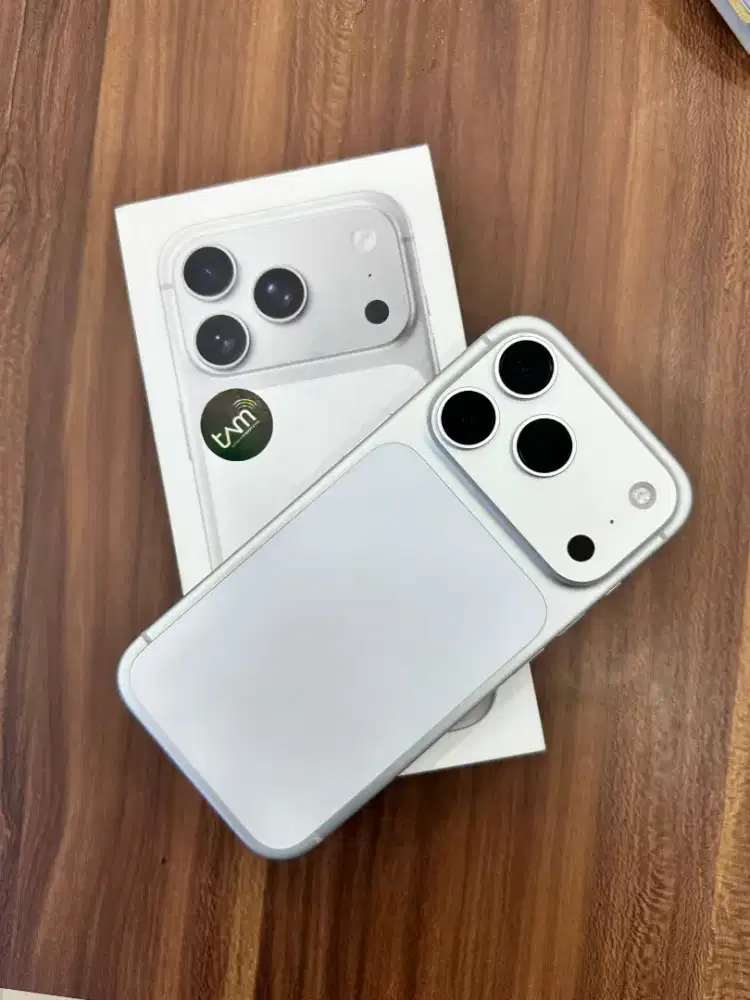 IPHONE 17 PRO LIKE NEW GARANSI PANJANG