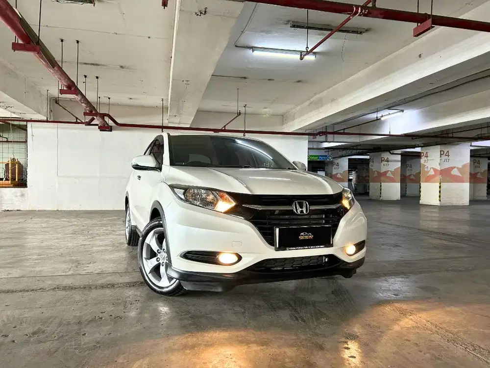 Honda hrv 1.5 e at tahun 2018 tangan pertama dari baru