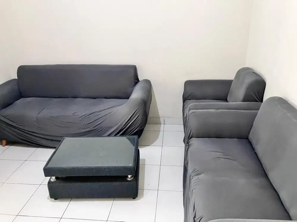 Jual Cepat BU Sofa minimalis murah mulus 100% pemakaian pribadi