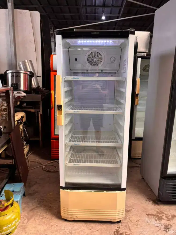 SHOWCASE CHILLER 1 PINTU

Merk Polytron
Model SCN 181
Mulus normal