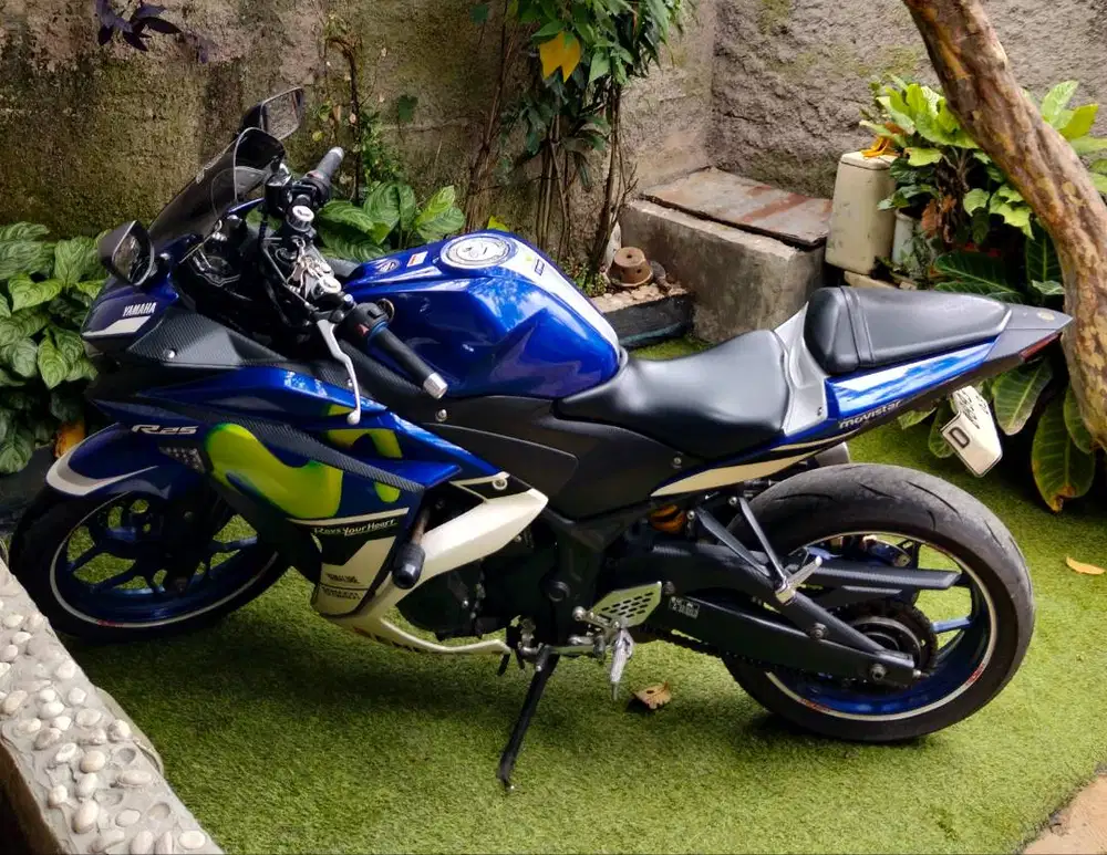 Jual motor R25 tahun 2016