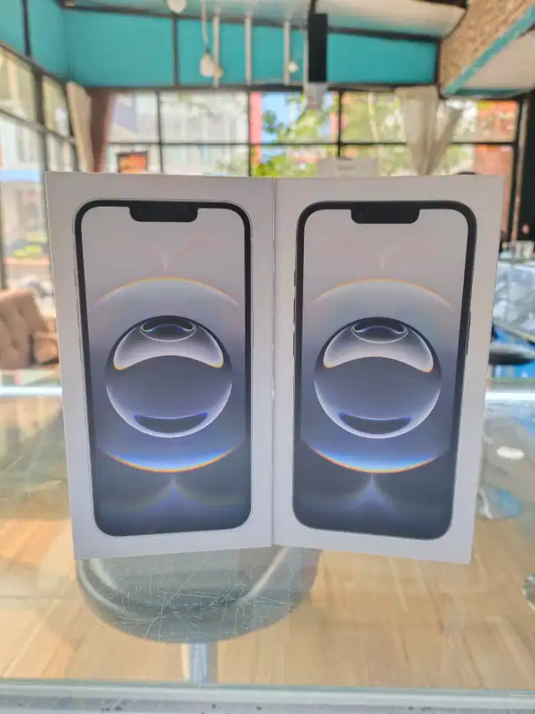 iPhone 16e 128GB iBox