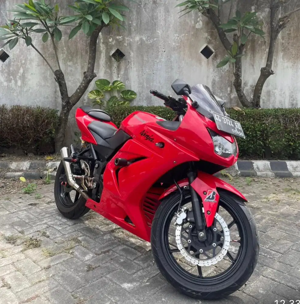 Ninja 250 Merah Ferari karbu