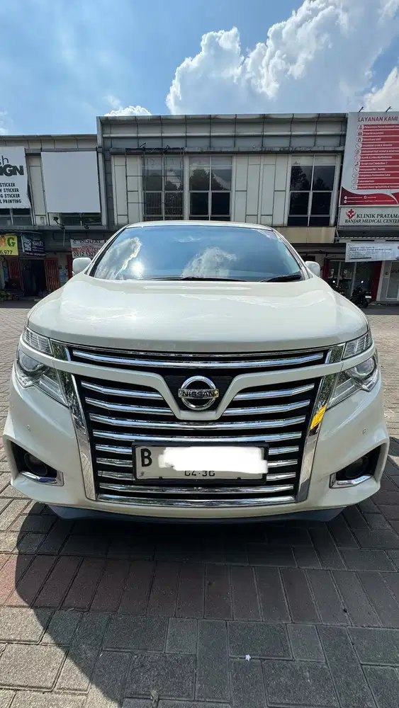 Nissan Elgrand 2014 Bensin