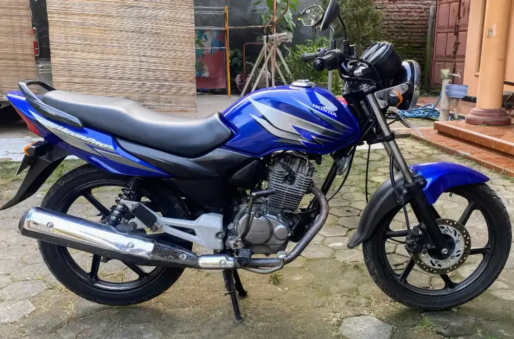 Megapro Primus 2009
