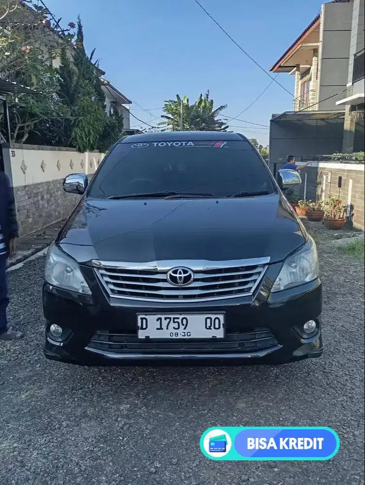 Toyota Kijang Innova 2012 Bensin