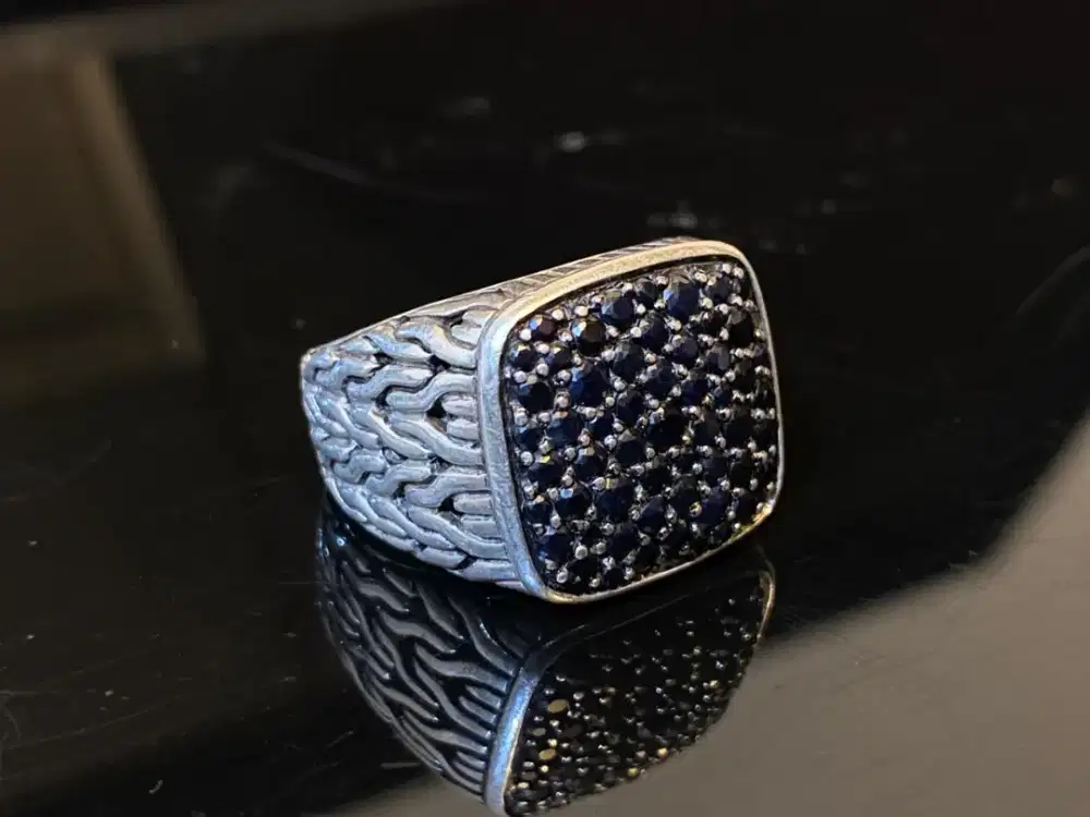 Cincin Signet Perak Sapphire John Hardy