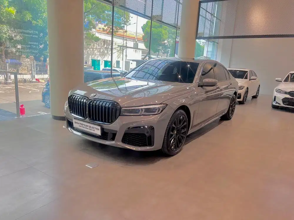 BMW 730li M SPORT 2020