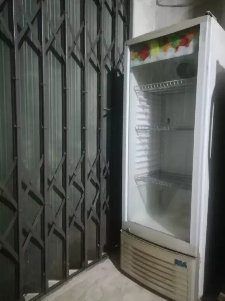 Kulkas freezer bekas kondisi bagus