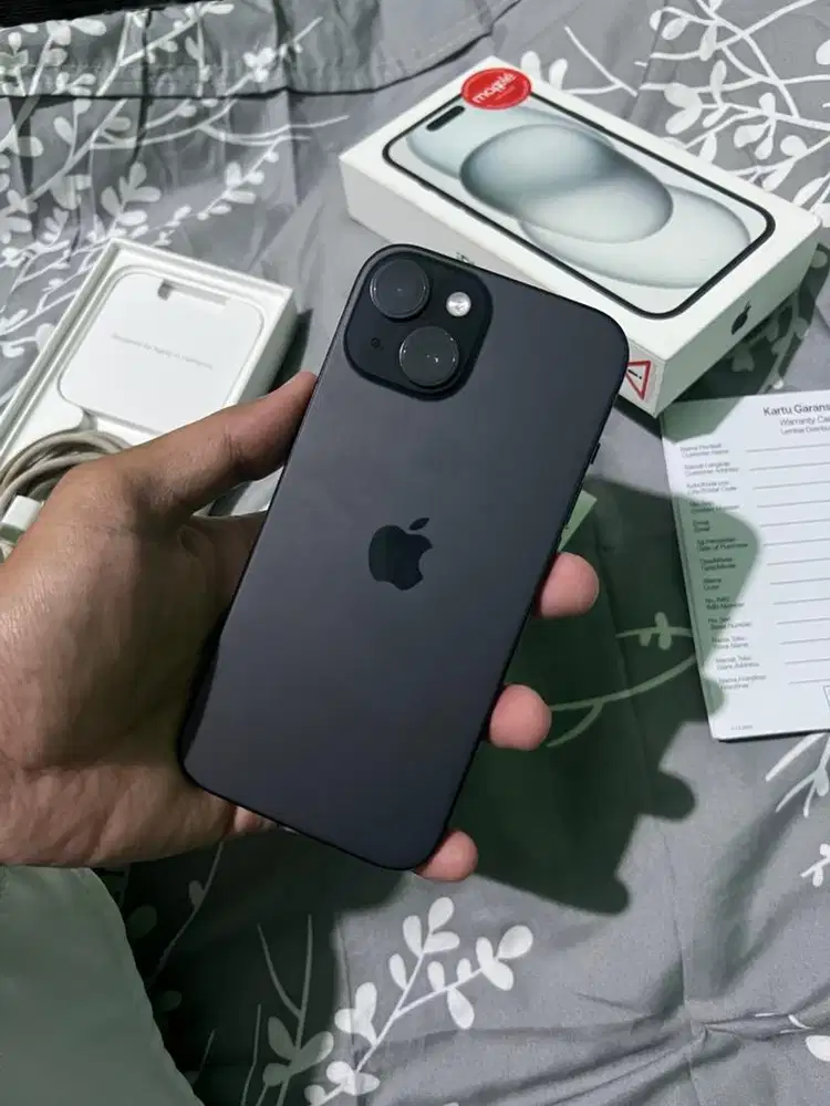 Iphone 15 128gb resmi ibox masih garansi 2026