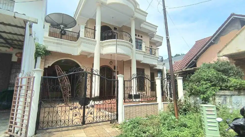Dijual Rumah Luas di Villa Melati Mas Cocok Kos & Hunian