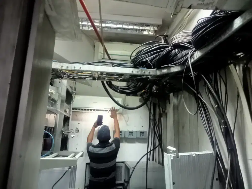 Servis AC dan elektronik rumah tangg