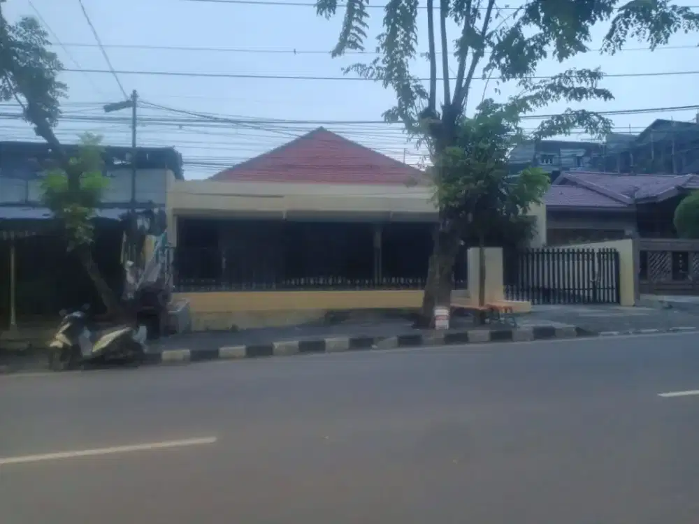 Di Jual Rumah/ Kantor Dan Gudang