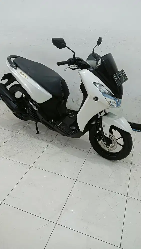 Yamaha LEXI Albino 2021 Istimewa