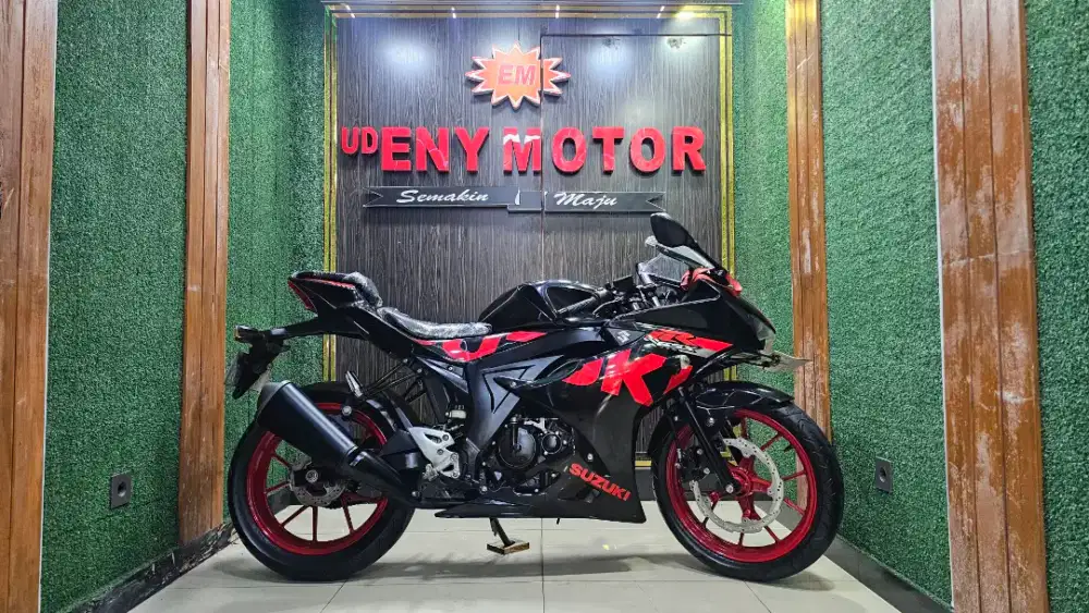 ENY MOTOR - READY SUZUKI GSX R 150 2018 - SIAP PAKAI