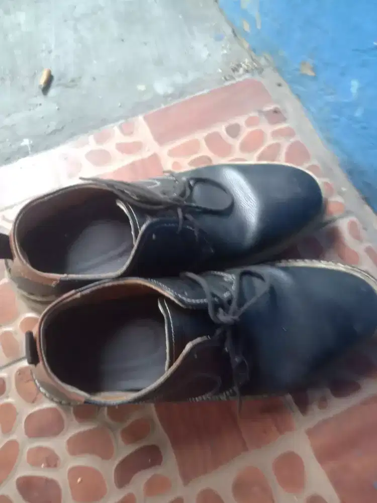 Jual sepatu sz 43
