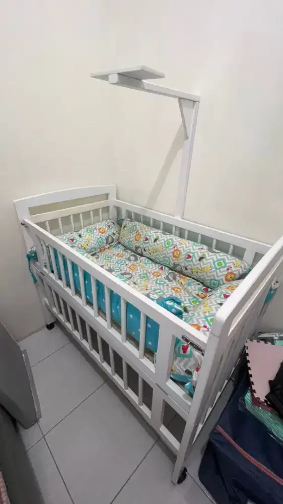 Ranjang bayi yang keren