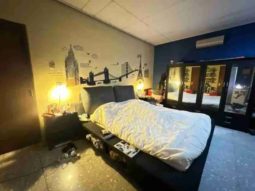Lokasi Premium Super Strategis Semi Furnished