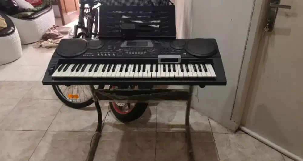 Keyboard casio ctk-731