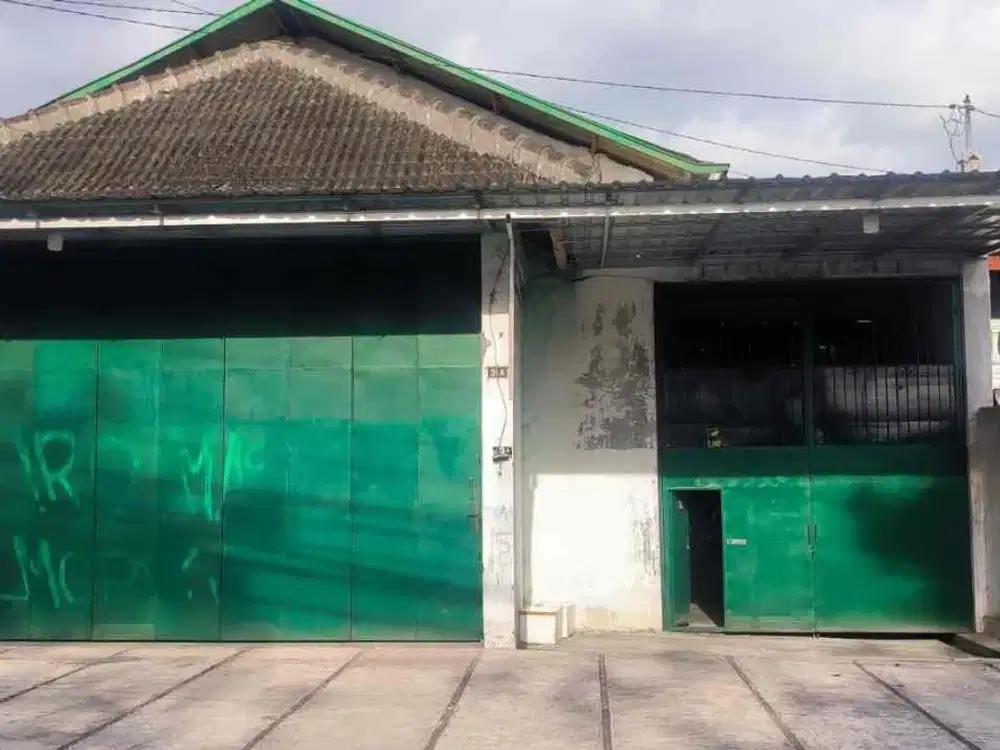 Disewakan gudang daerah Bantul akses jl utama