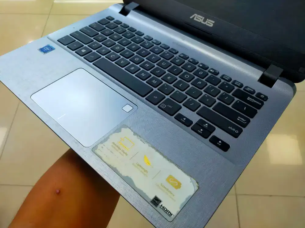 Dijual laptop Asus A407M Intel n4000 ram 4GB DDR4 SSD 128GB M2 HDD 1TB