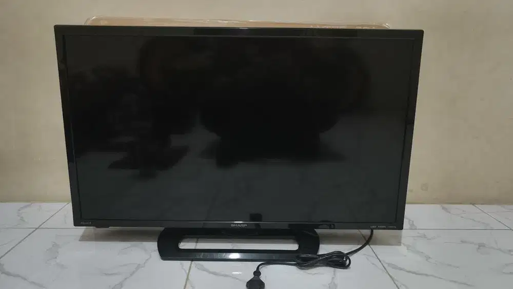 TV Sharp LED 32 inch + set to box
