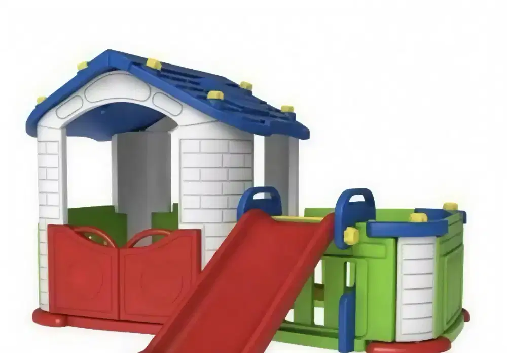 Mainan rumah rumahan anak