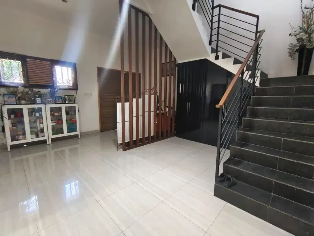 Dijual Rumah Minimalis Cluster Senayan 1 Bintaro, Bintaro Sektor 9, Tangerang Selatan