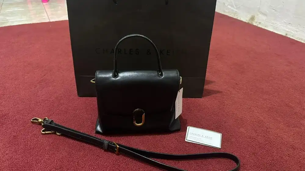 Tas Charles & Keith