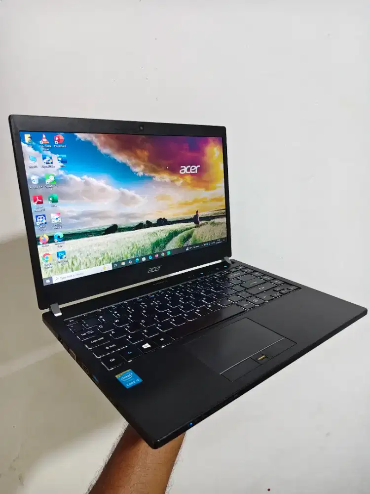 Laptop Acer TravelMate P645-S • Ci5 Gen5 • • Ram 12 gb • SSD 256 gb