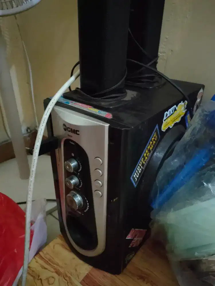 Speaker bluetooth gmc